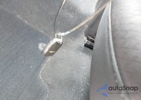 2019 Chevrolet Silverado Lt z USA, uszkodzony, nr VIN 1GCRYDEDXKZ270189